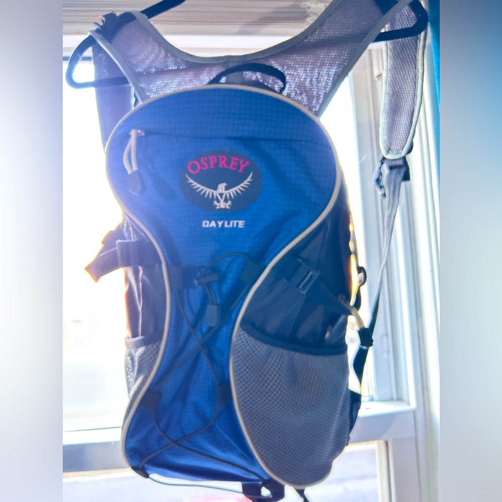 Osprey Daylite H20 Hiking / Travel Backpack Daypack